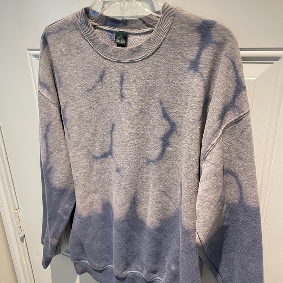 Wild Fable Gray Blue Tie-Dye Crewneck Sweatshirt Medium Fleece Athleisure Soft - Picture 4 of 7